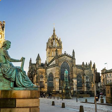 Pass The Keys Central Spacious Flat At Royal Mile 爱丁堡 外观 照片