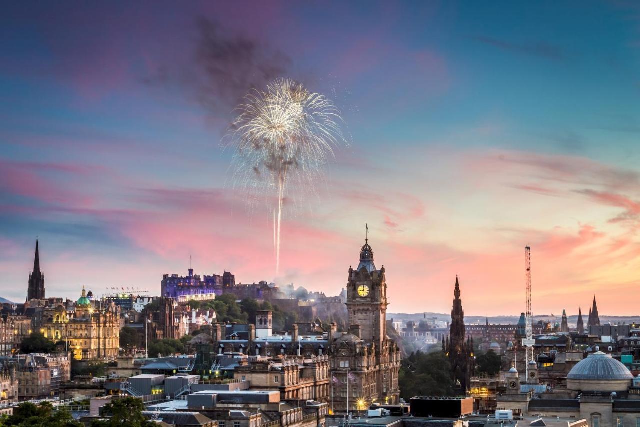 Pass The Keys Central Spacious Flat At Royal Mile 爱丁堡 外观 照片