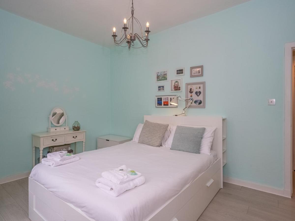 Pass The Keys Central Spacious Flat At Royal Mile 爱丁堡 外观 照片